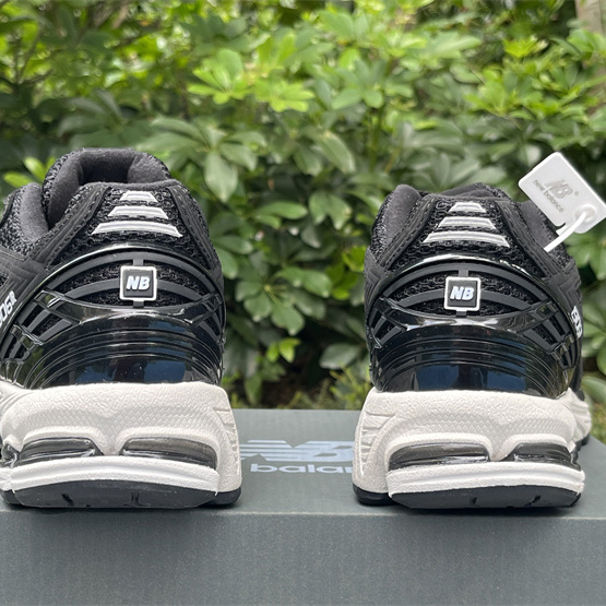 New Balance 1906R Sneakers      M1906RFB  - DopestKickz