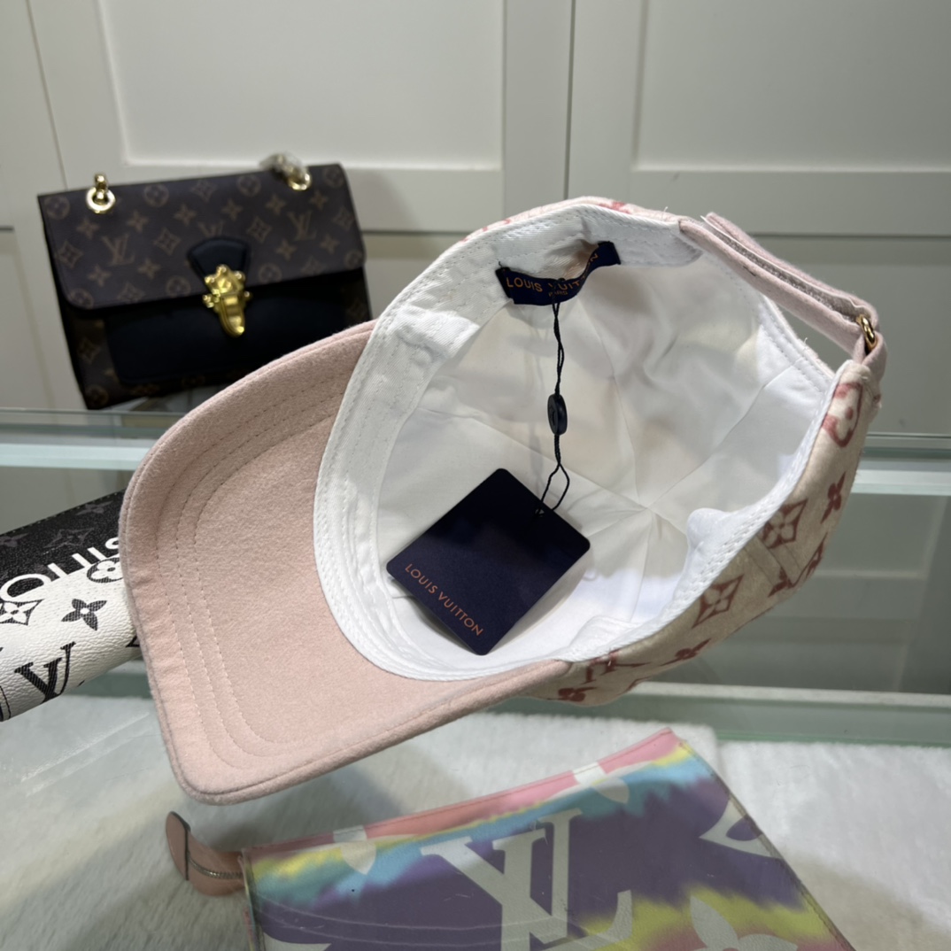 Louis Vuitton Cap - DopestKickz