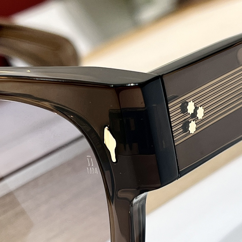 Jacquemus ENZO Sunglasses - DopestKickz