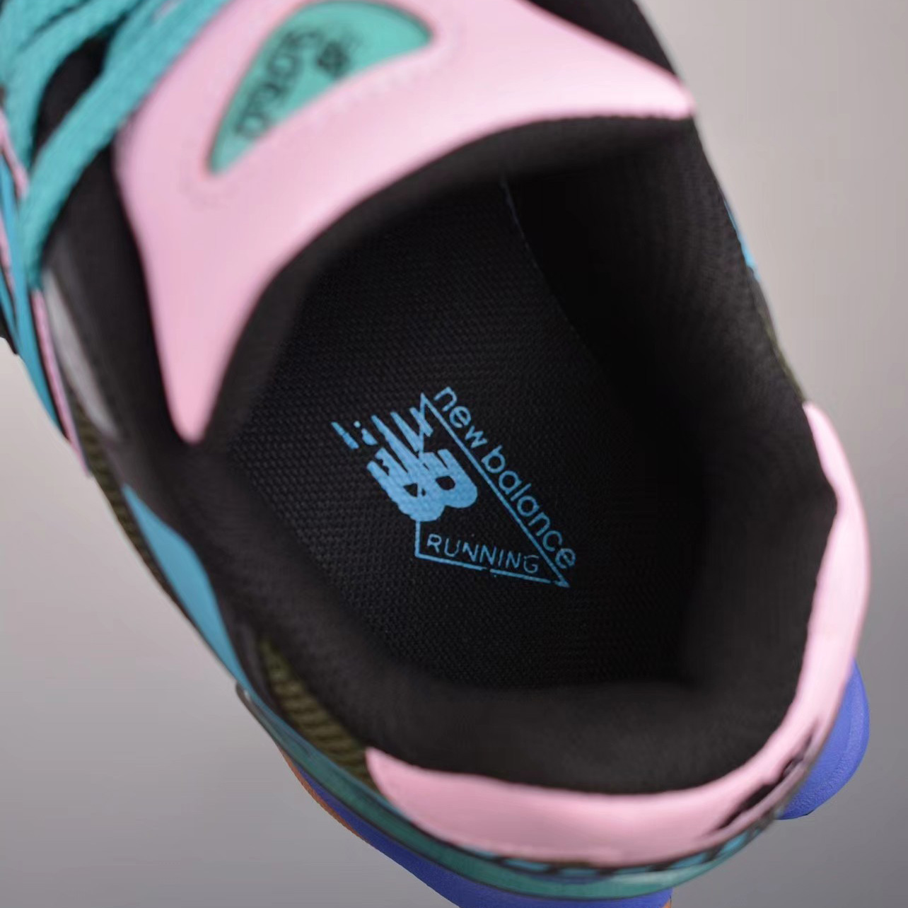 Joe Freshgoods x New Balance Sneakers      U9060JF1 - DopestKickz