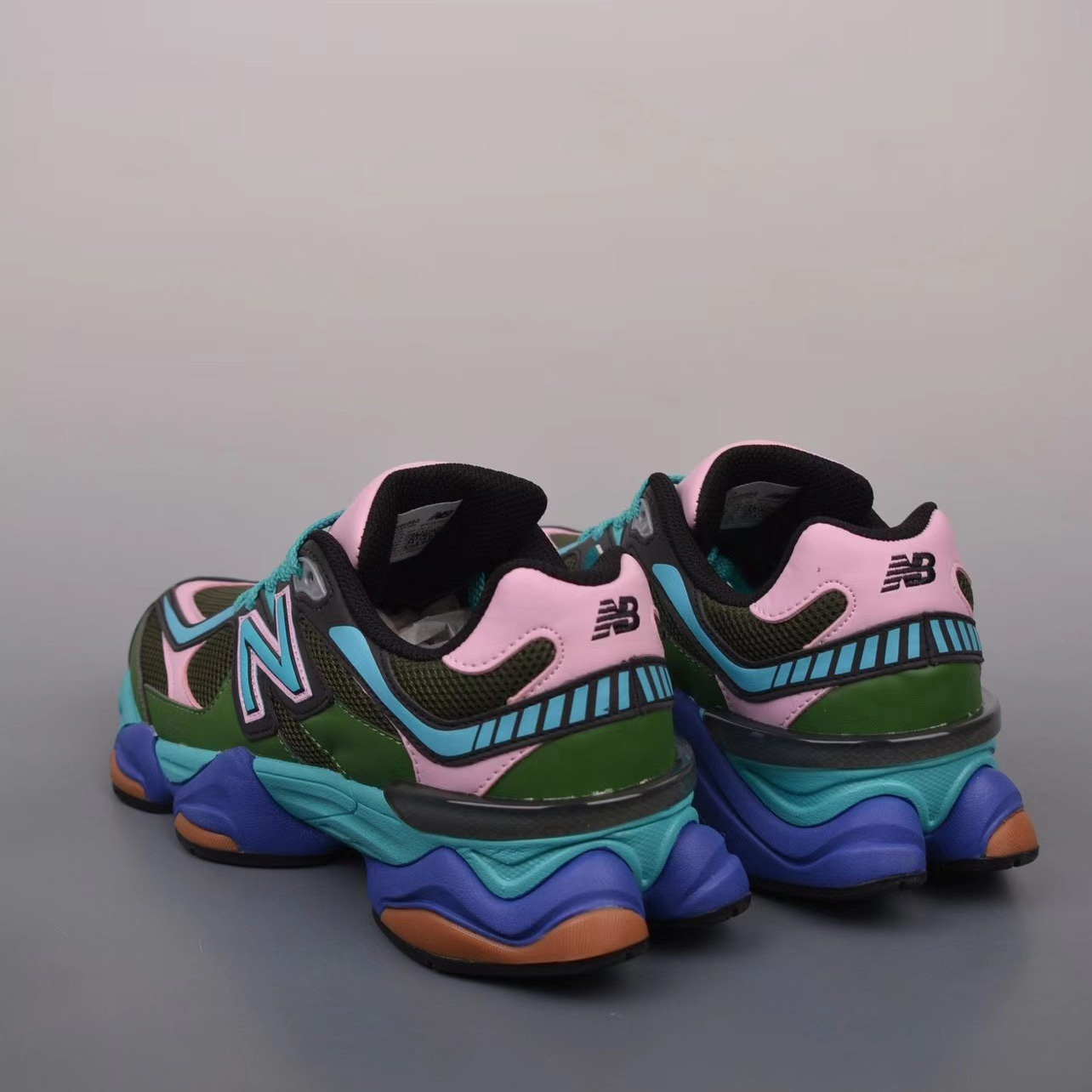 Joe Freshgoods x New Balance Sneakers      U9060JF1 - DopestKickz