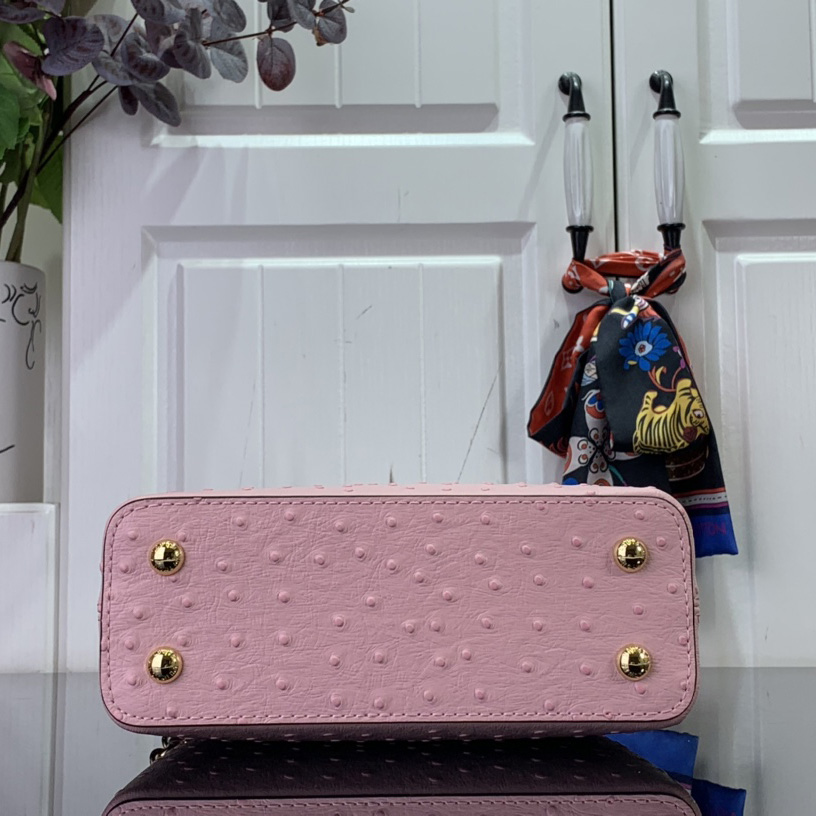 Louis Vuitton Capucines BB  21×14×9cm   M48865 - DopestKickz