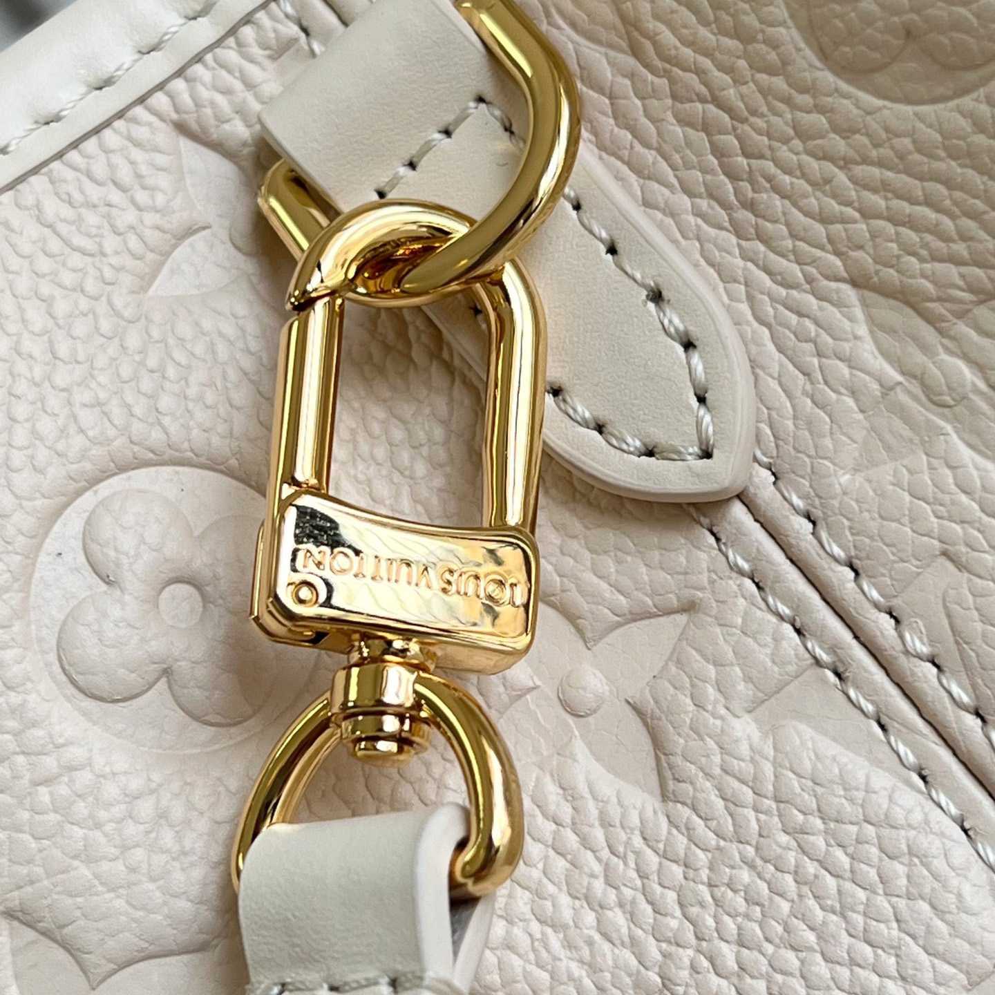 Louis Vuitton Babylone Tote PM   M11394 - DopestKickz