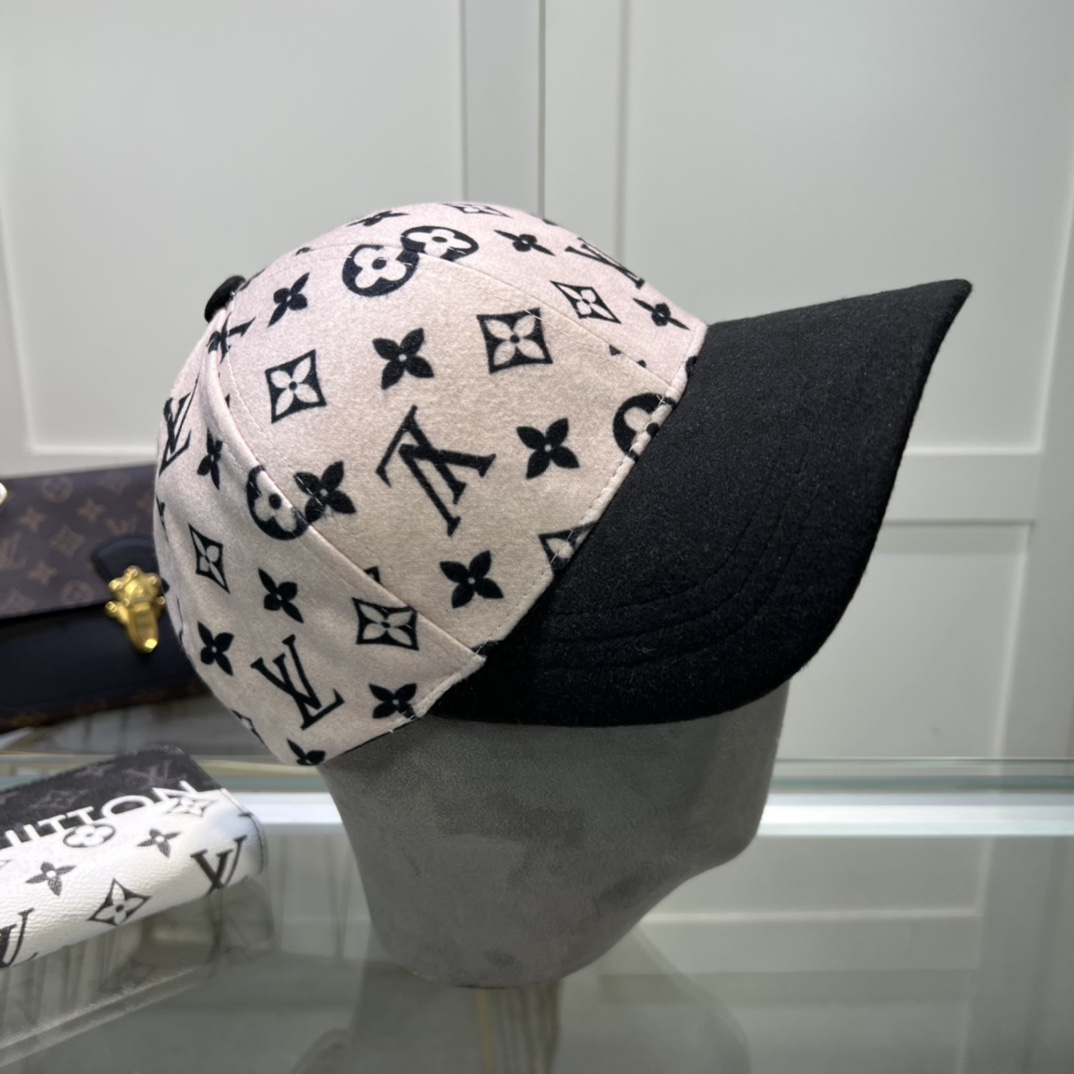 Louis Vuitton Cap - DopestKickz