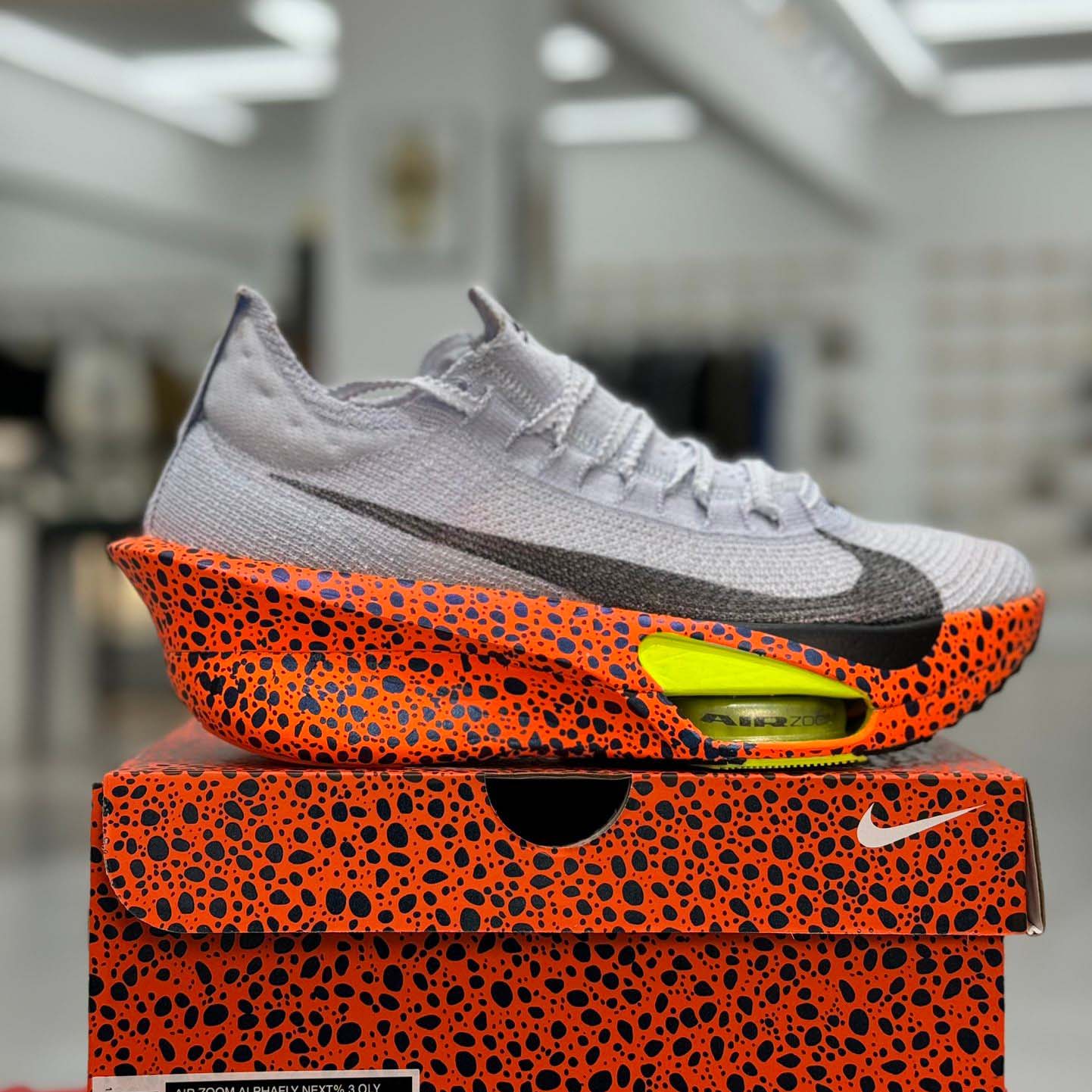 Nike Alphafly 3 Sneaker   FN7672-900 - DopestKickz