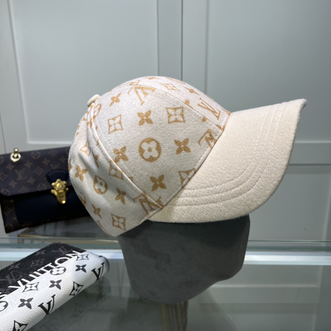 Louis Vuitton Cap - DopestKickz