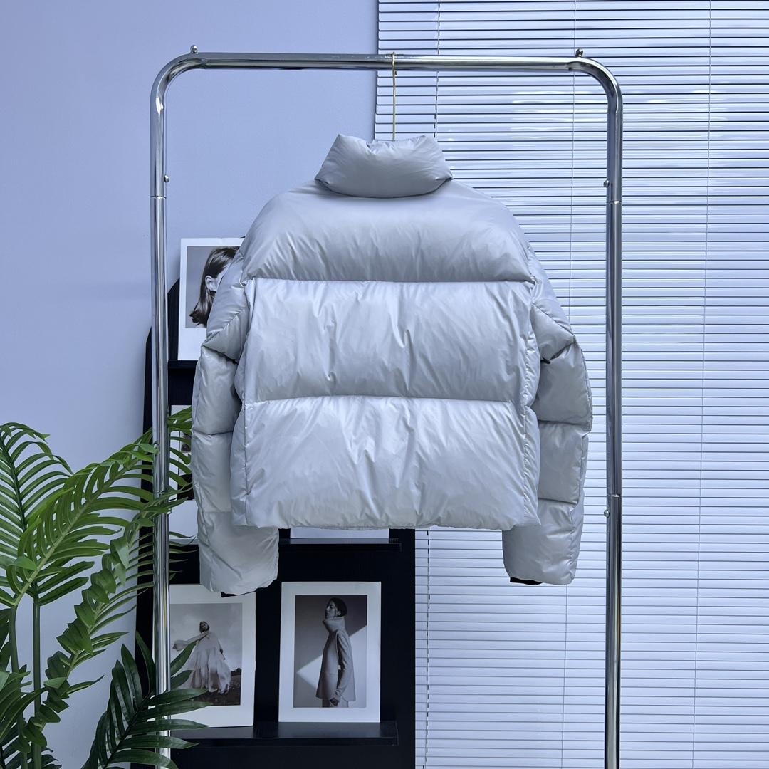 Canada Goose Cypress Cropped Puffer - DopestKickz