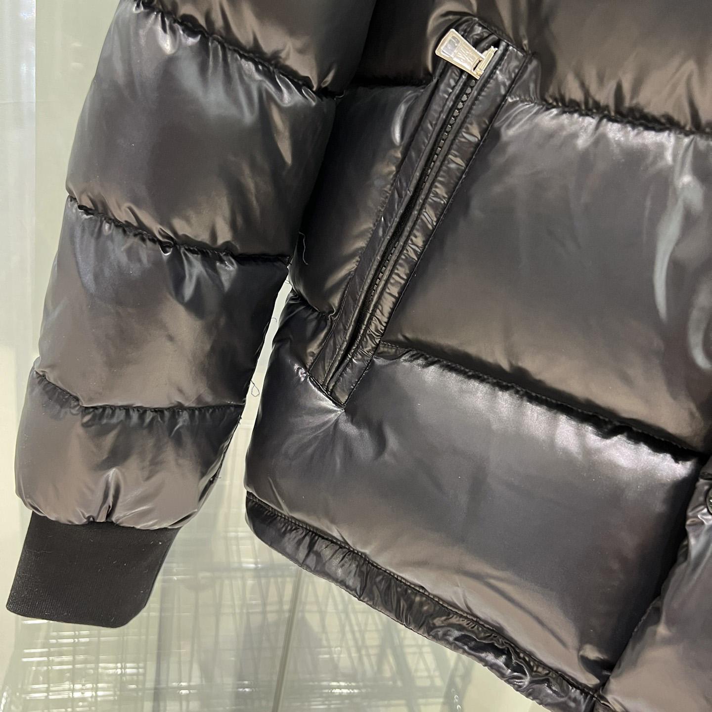 Moncler Maljasset Short Down Jacket  - DopestKickz