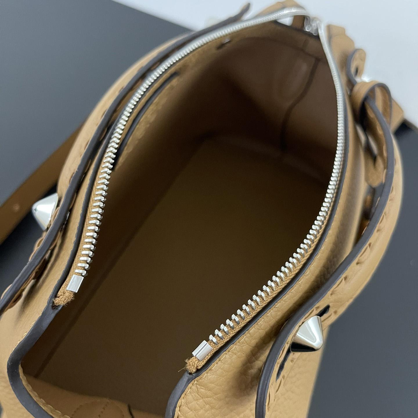 Fendi By The Way Selleria Medium Selleria Bag With 192 Hand-sewn Topstitches - DopestKickz