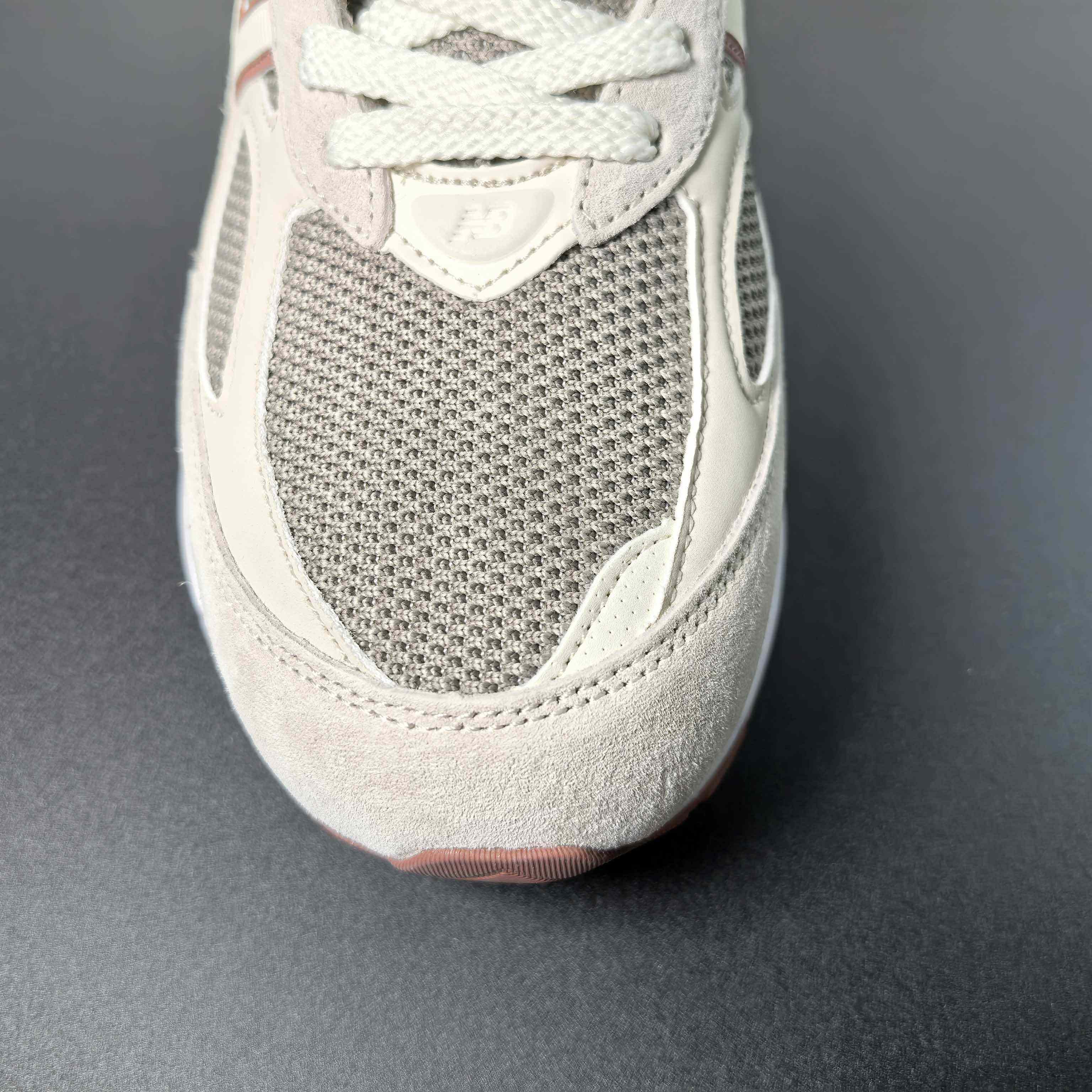 Loro Piano x New Balance Sneakers      U990LO6   - DopestKickz