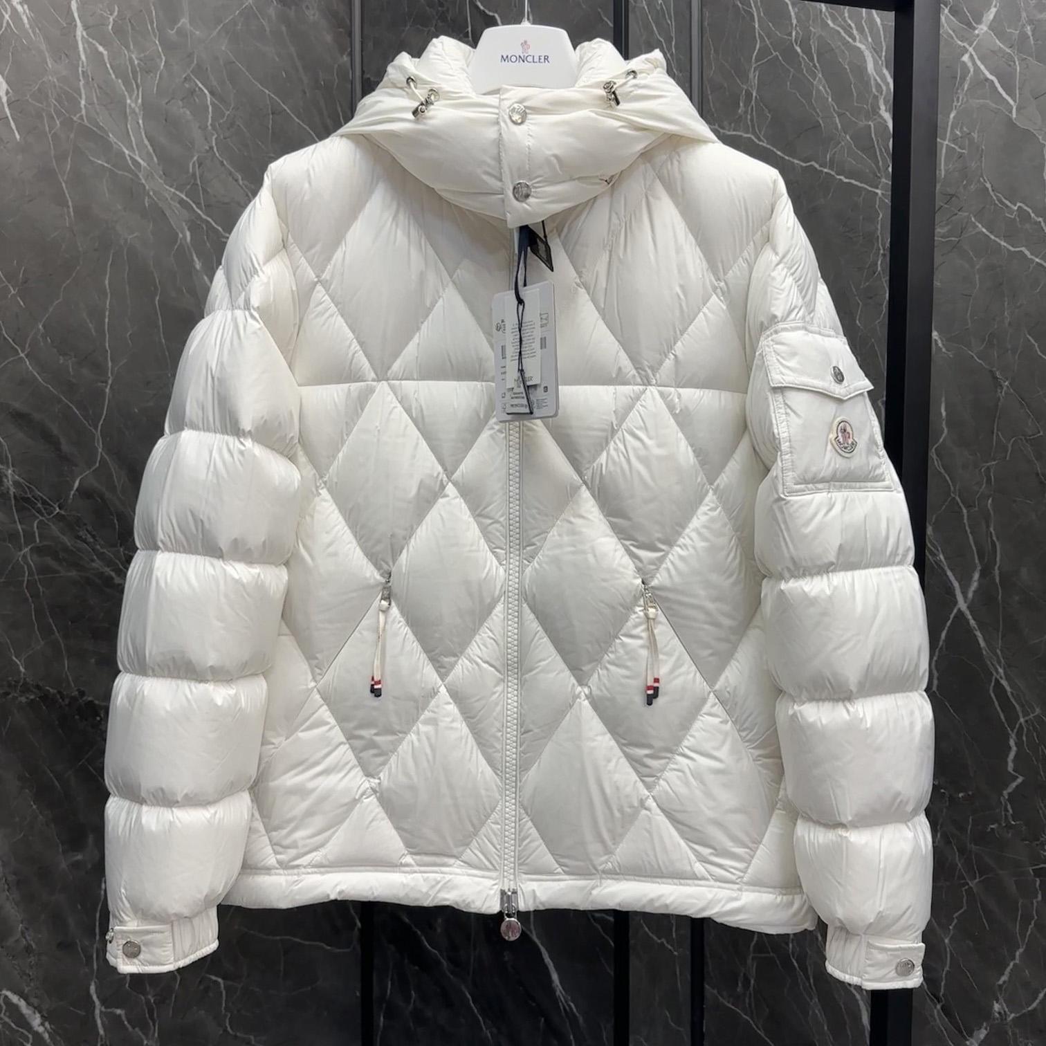 Moncler Averole Short Down Jacket - DopestKickz