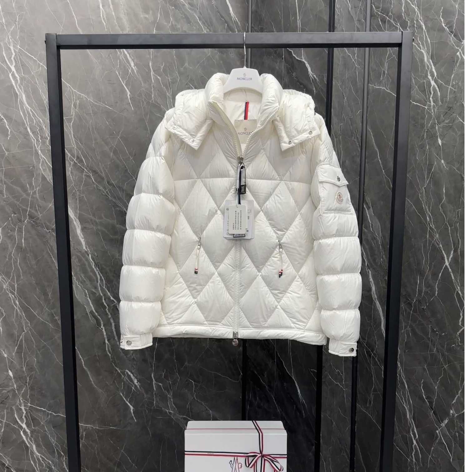 Moncler Averole Short Down Jacket - DopestKickz