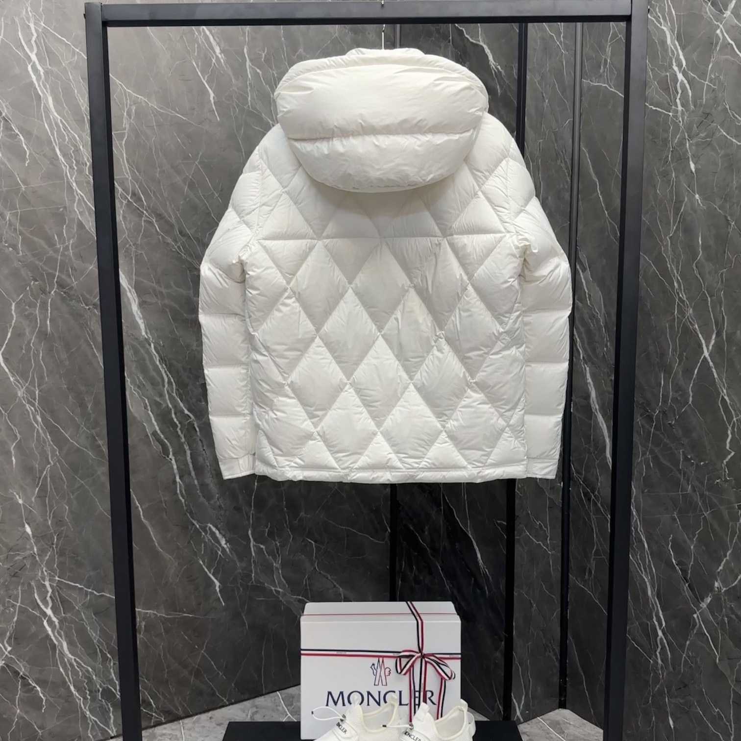 Moncler Averole Short Down Jacket - DopestKickz