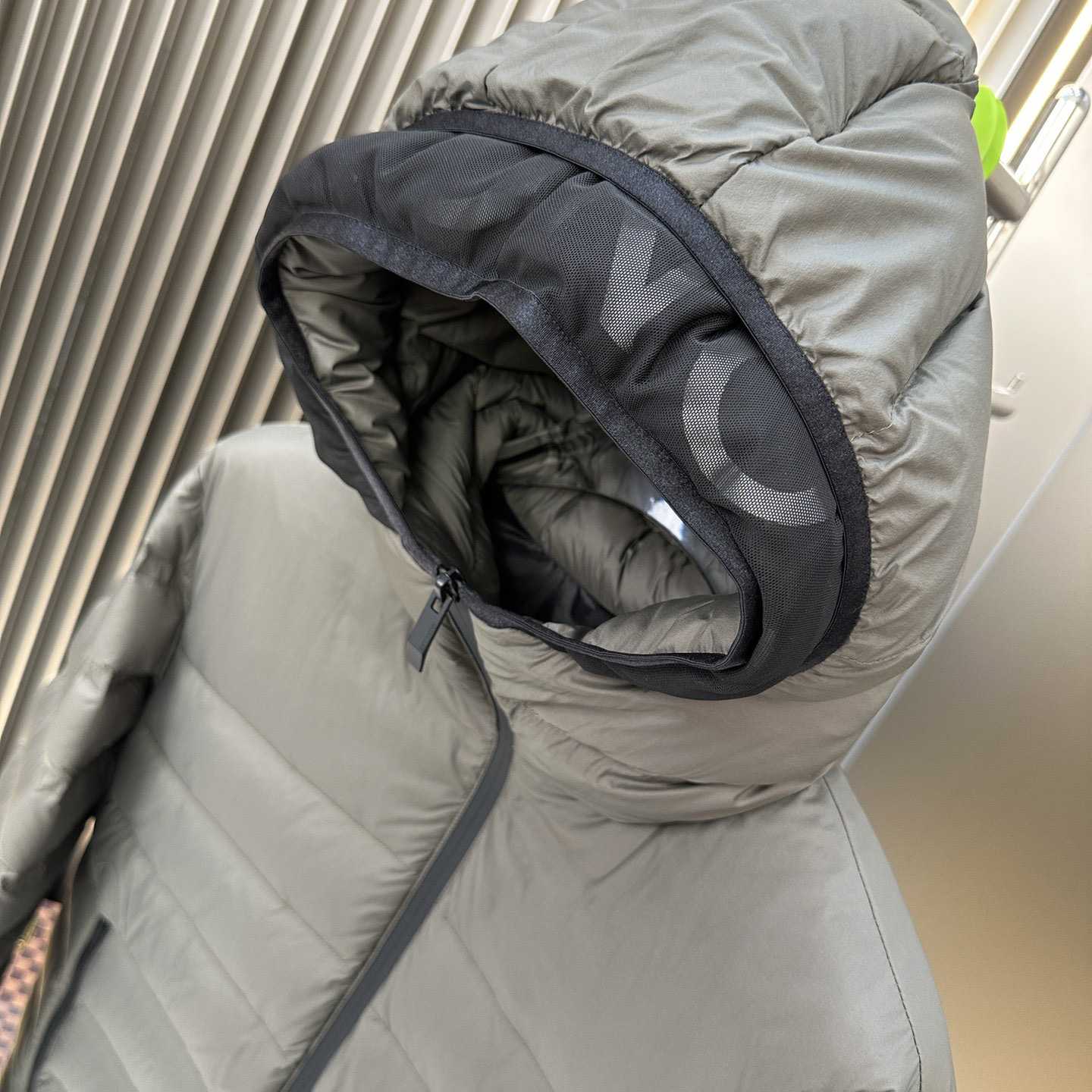 Moncler Hooded Puffer Jacket - DopestKickz