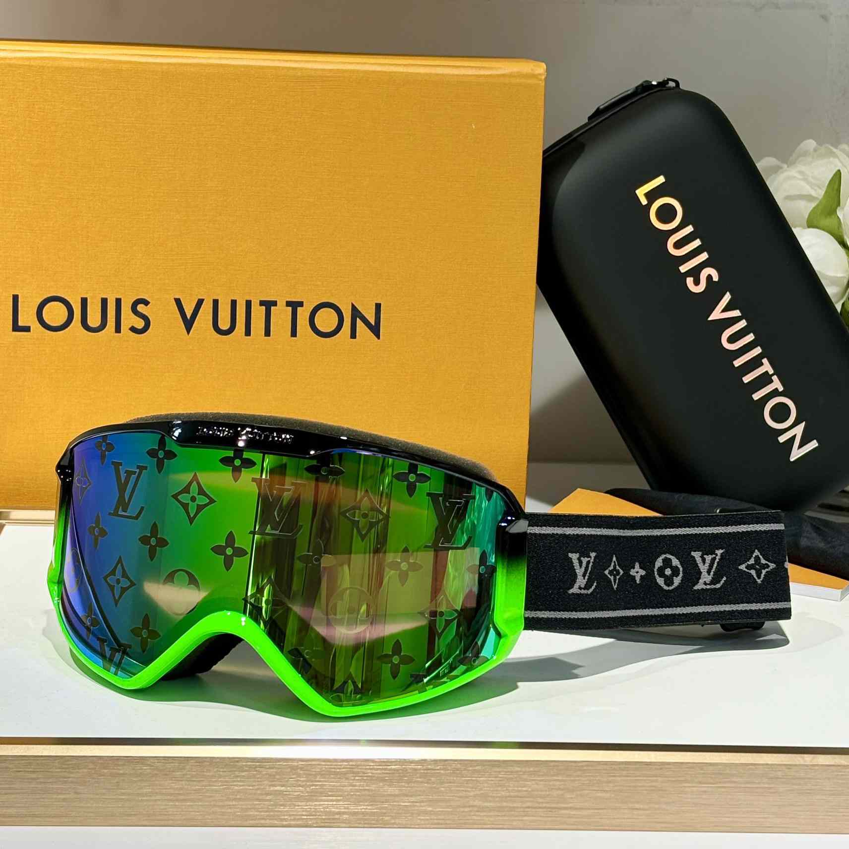 Louis Vuitton LV Snow Mask     - DopestKickz
