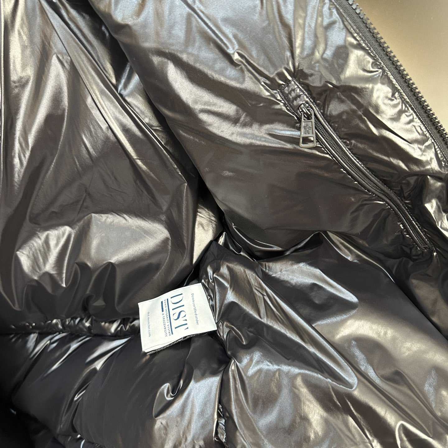 Moncler Thuban Nylon Laquè Down Jacket - DopestKickz