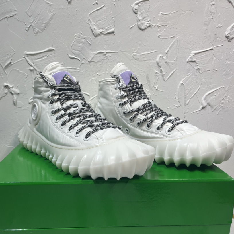 Bottega Veneta Denver Sneaker - DopestKickz