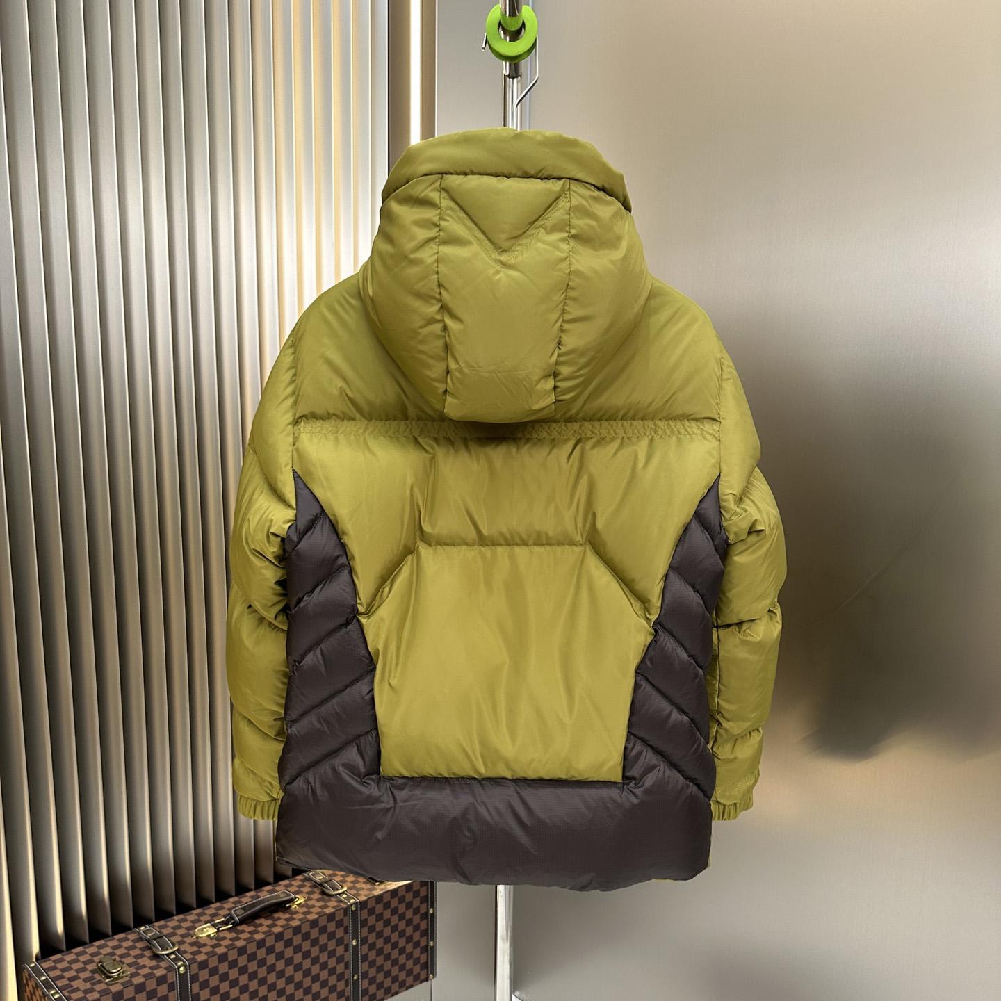 Moncler Jarama Hooded Puffer Jacket - DopestKickz