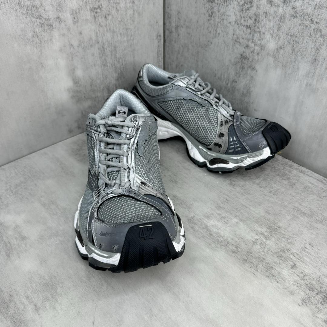 Balenciaga Stapler Sneaker In Beige/grey  - DopestKickz