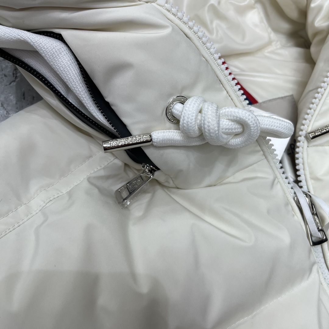 Moncler Cardamine Down Vest  - DopestKickz