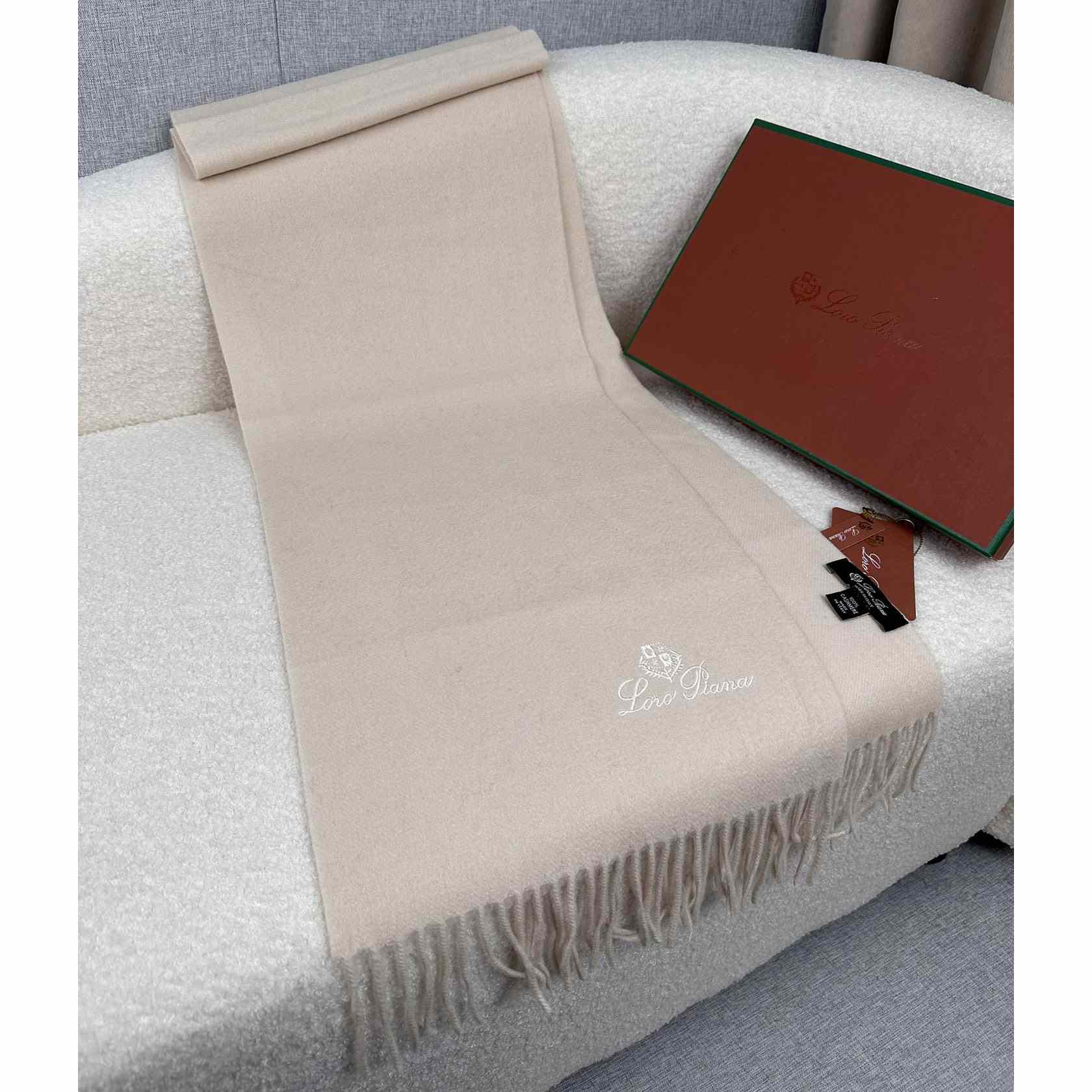 Loro Piana Grande Unita Scarf - DopestKickz