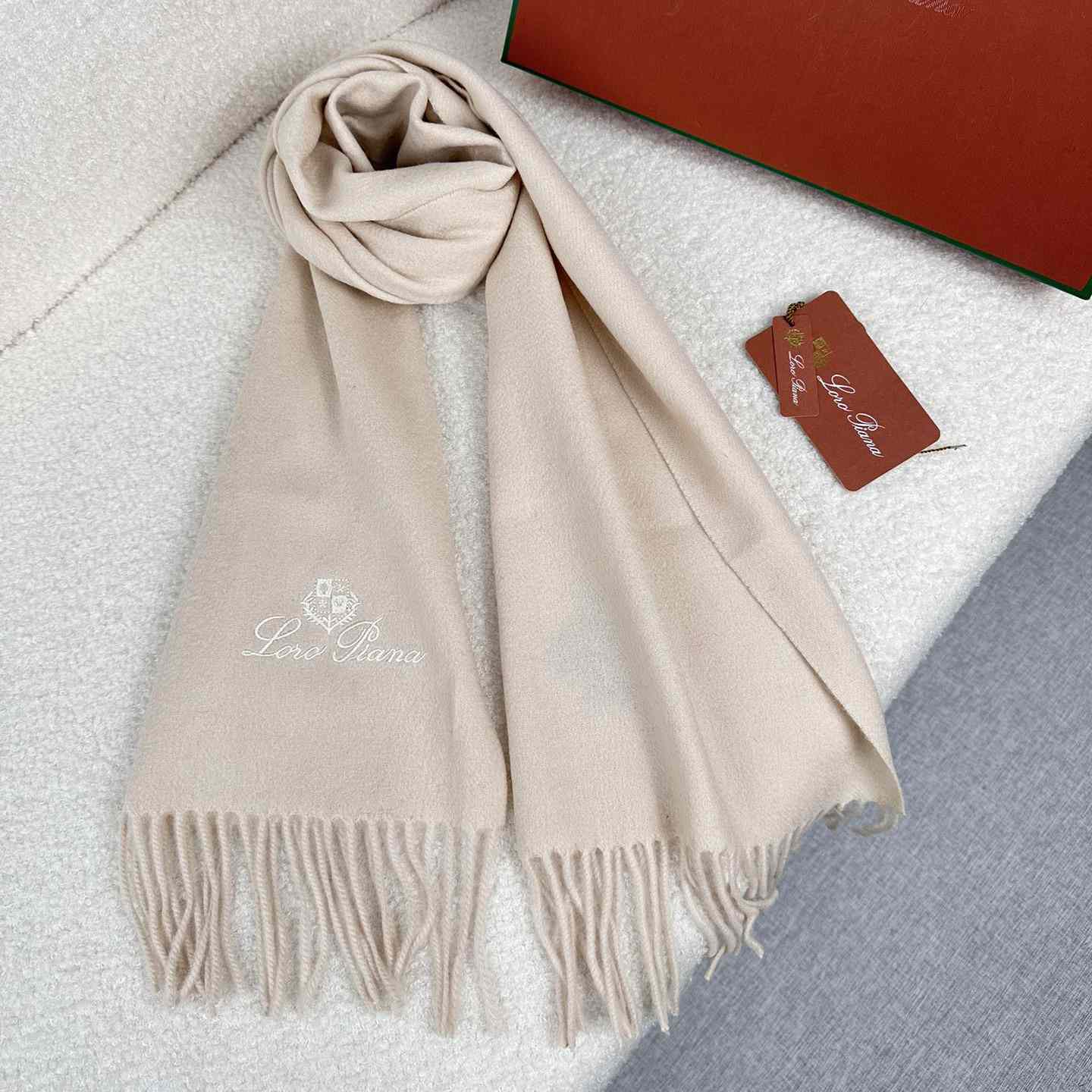 Loro Piana Grande Unita Scarf - DopestKickz