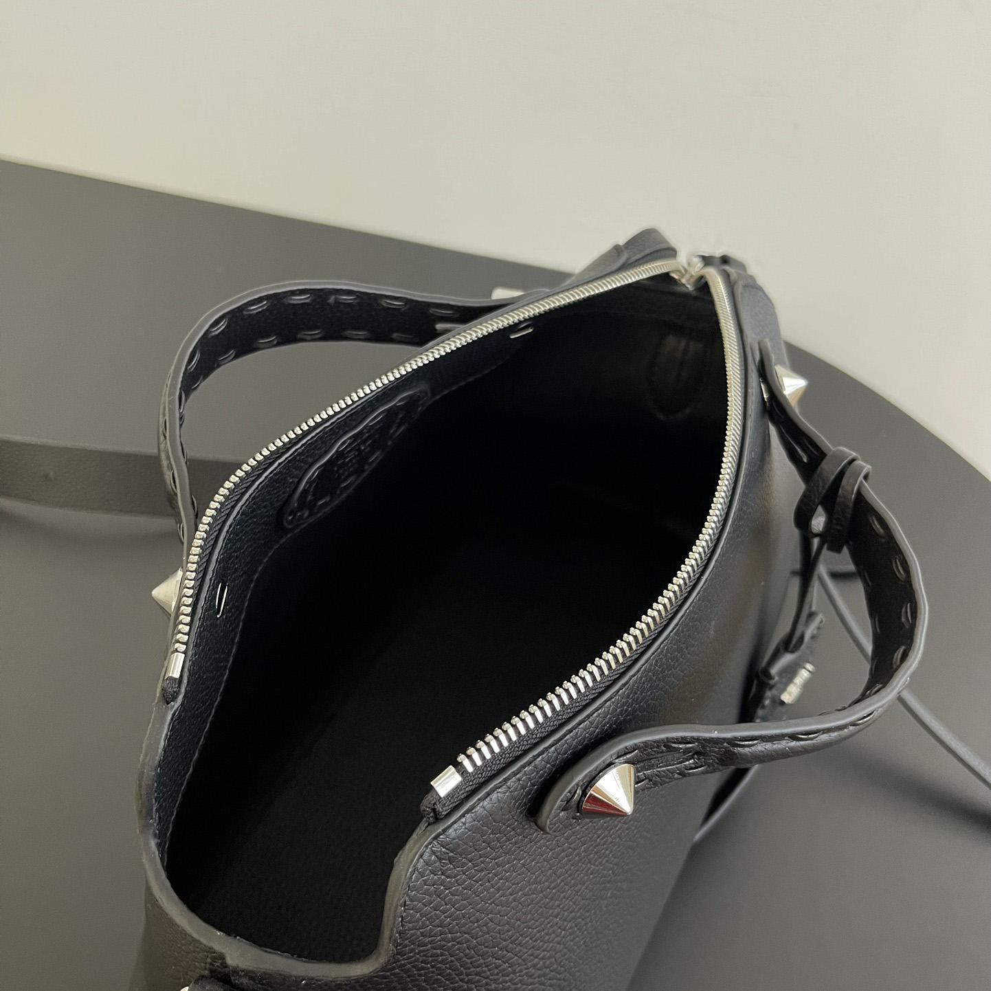 Fendi By The Way Selleria Medium Selleria Bag With 192 Hand-sewn Topstitches - DopestKickz