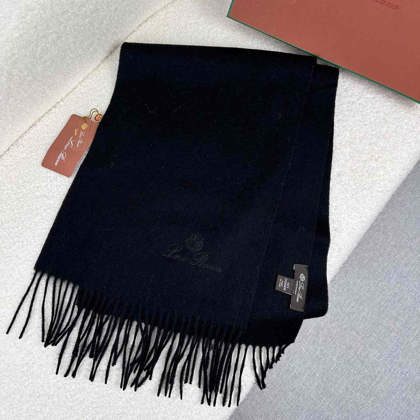Loro Piana Grande Unita Scarf - DopestKickz