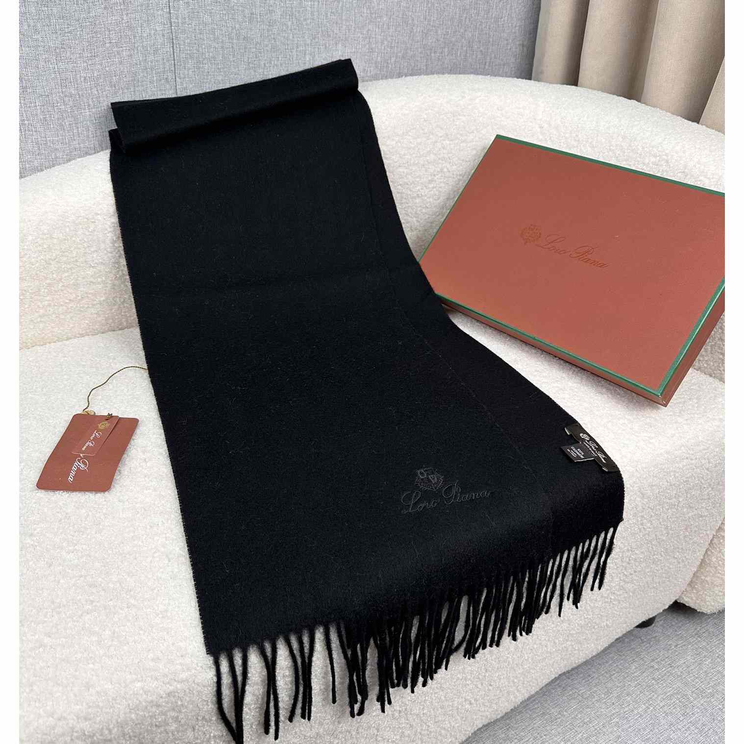 Loro Piana Grande Unita Scarf - DopestKickz