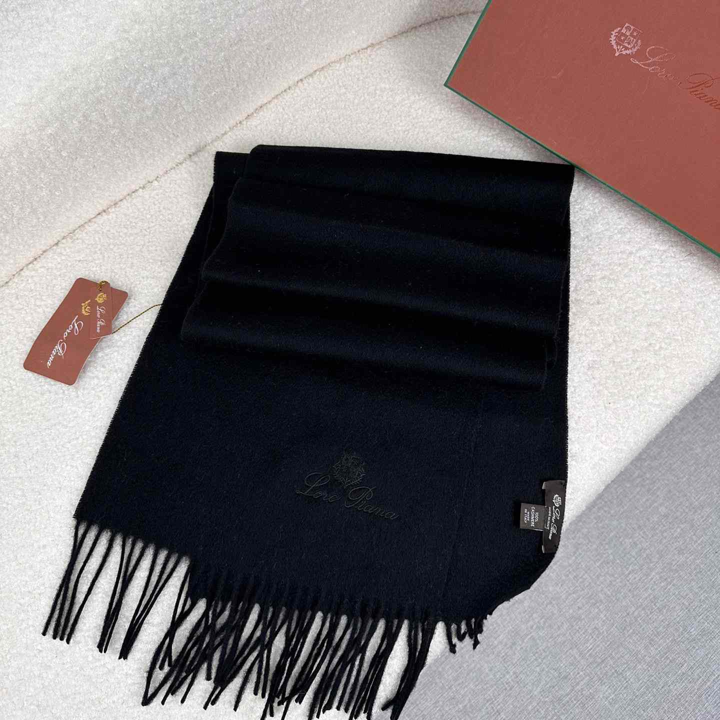 Loro Piana Grande Unita Scarf - DopestKickz
