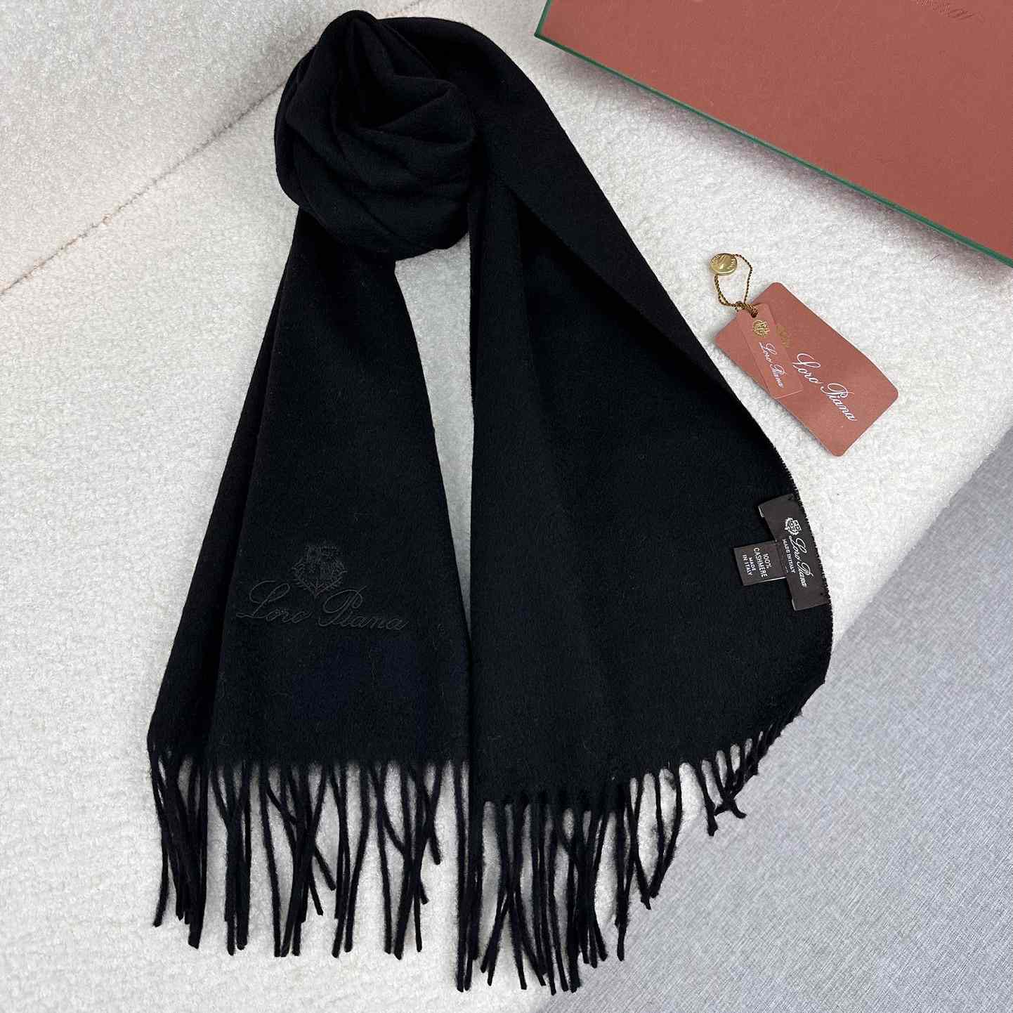 Loro Piana Grande Unita Scarf - DopestKickz