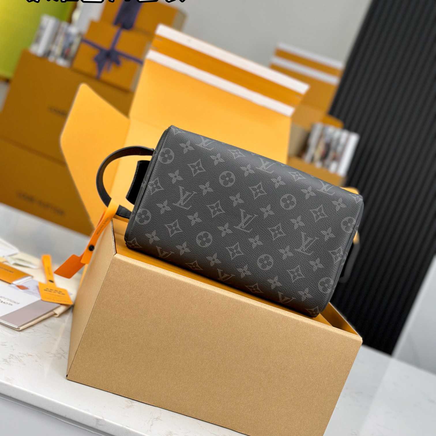 Louis Vuitton Dopp Kit    M46354 - DopestKickz