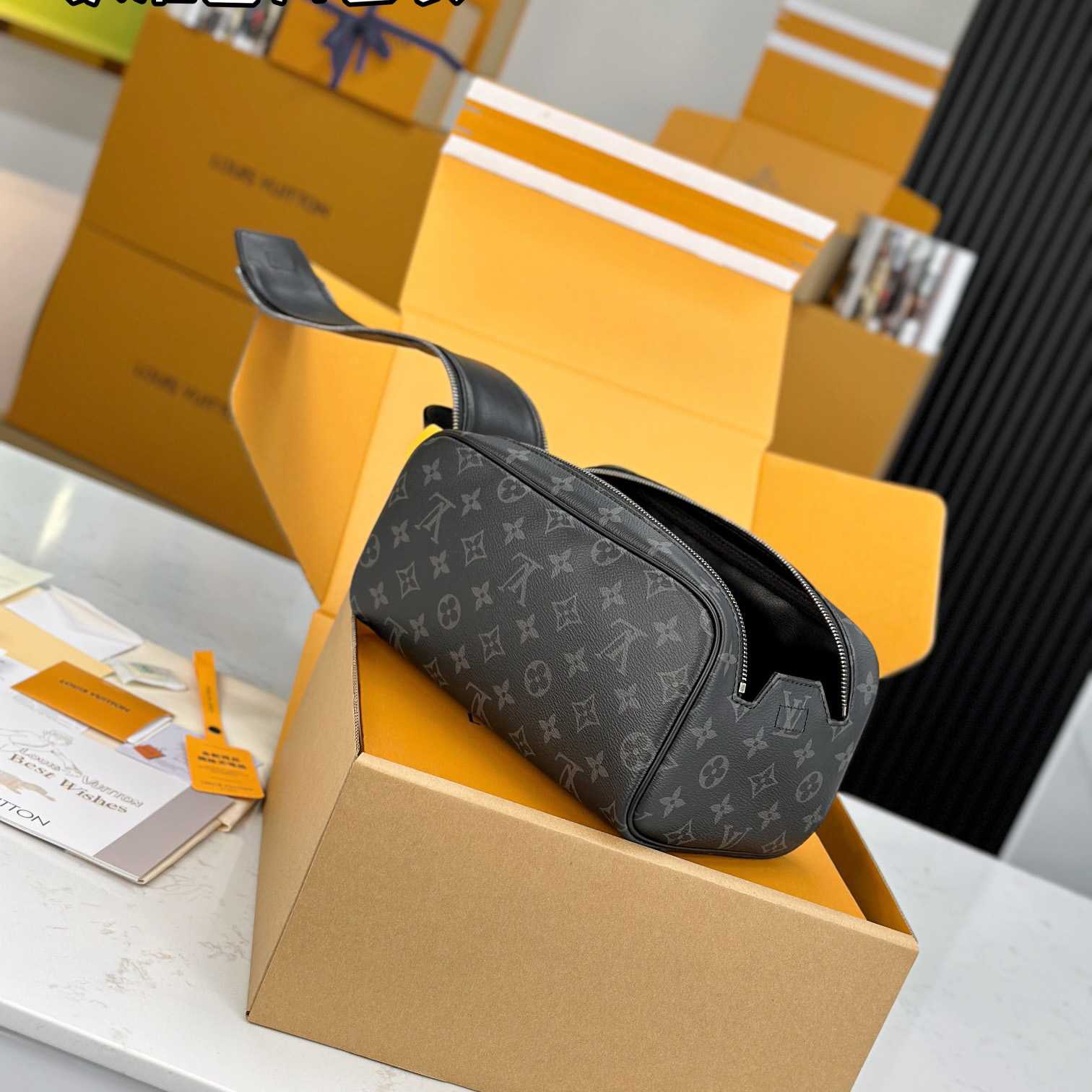 Louis Vuitton Dopp Kit    M46354 - DopestKickz