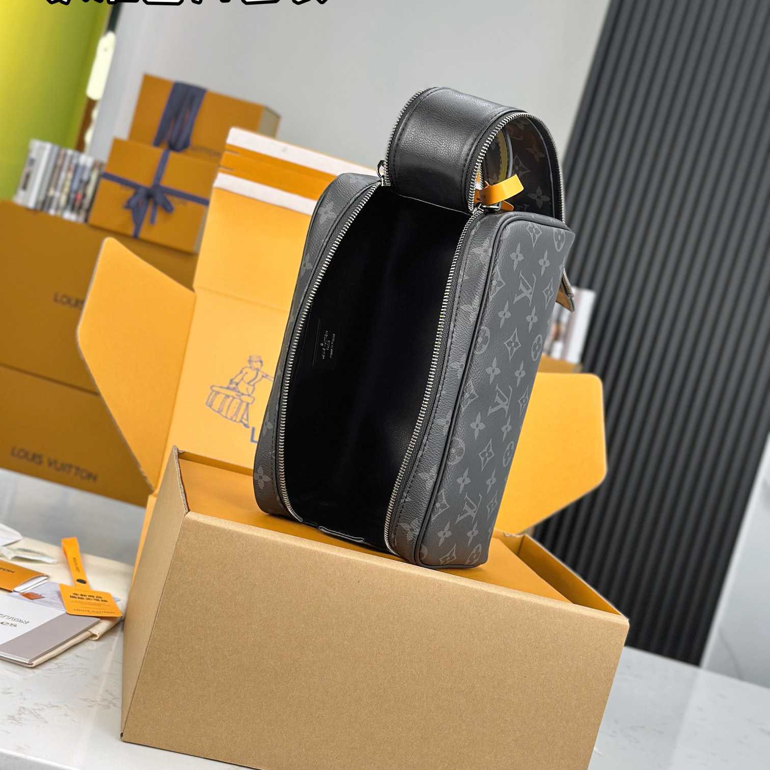 Louis Vuitton Dopp Kit    M46354 - DopestKickz