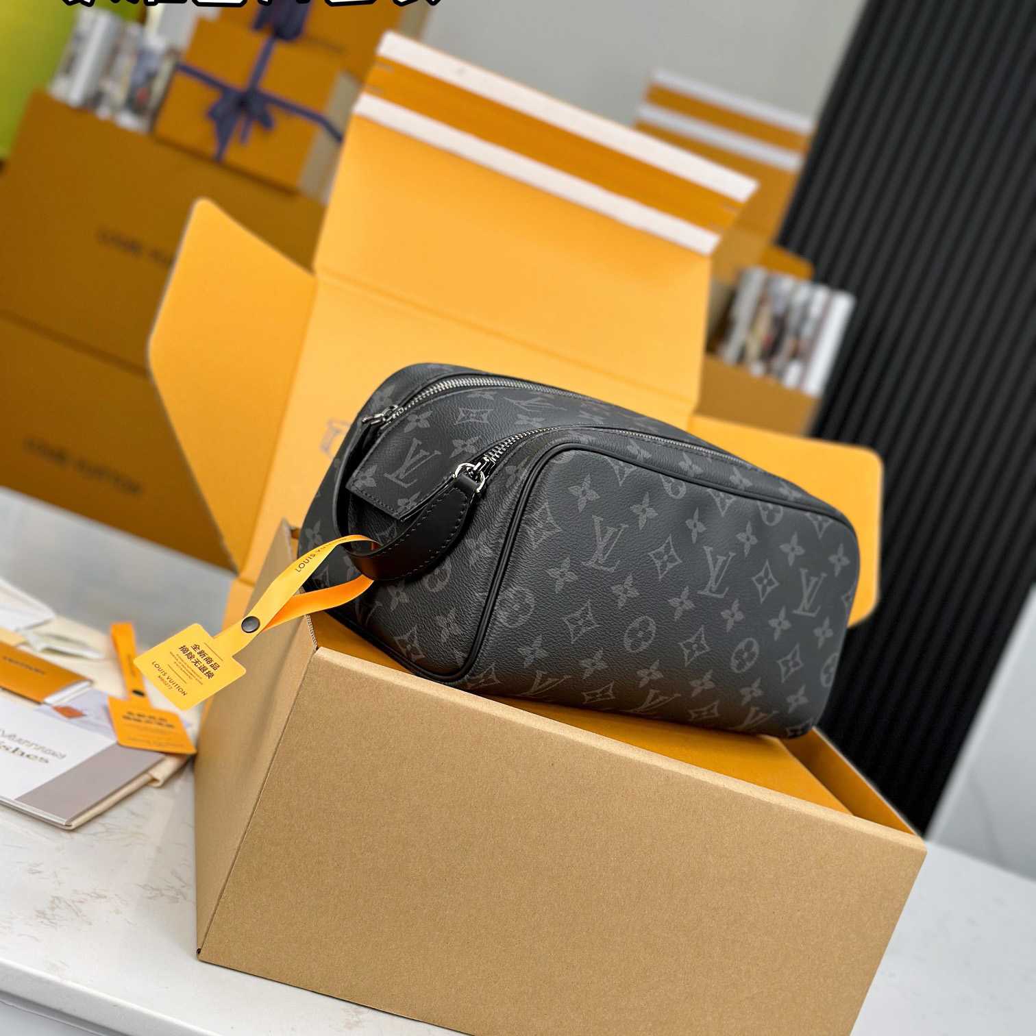 Louis Vuitton Dopp Kit    M46354 - DopestKickz