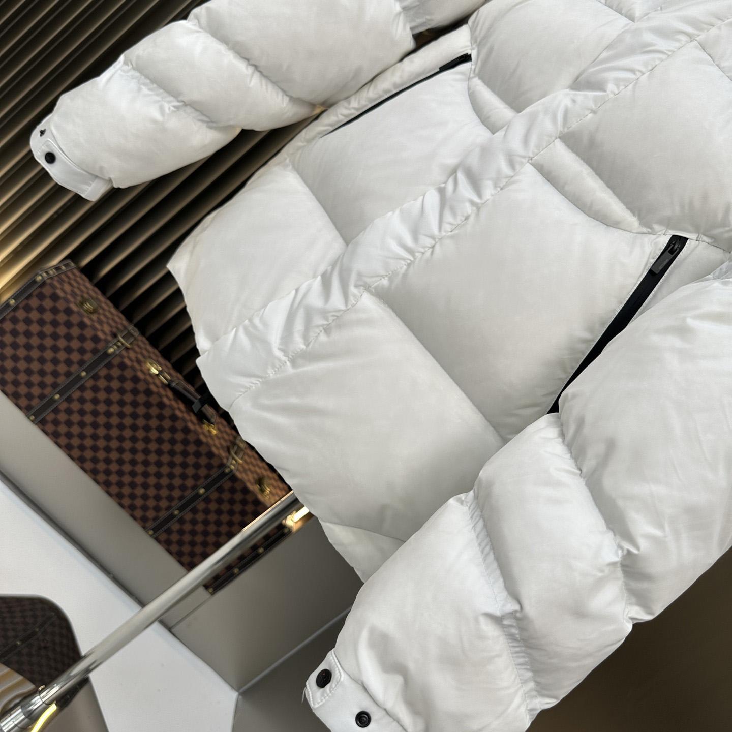 Moncler Jarama Hooded Puffer Jacket - DopestKickz