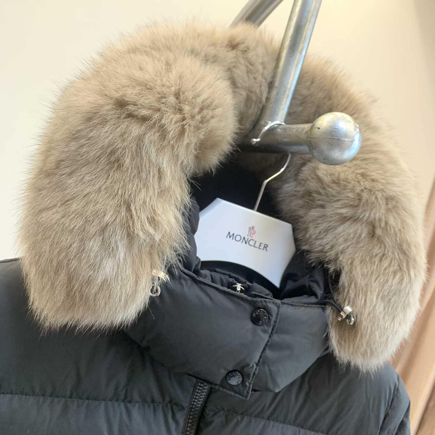 Moncler Leersie Long Down Jacket - DopestKickz