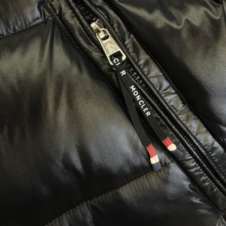 Moncler Chiablese Short Down Jacket  - DopestKickz