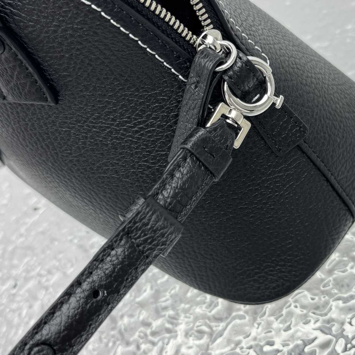 Maison Margiela Micro 5AC Classique Top-handle Bag （26x24x13cm） - DopestKickz