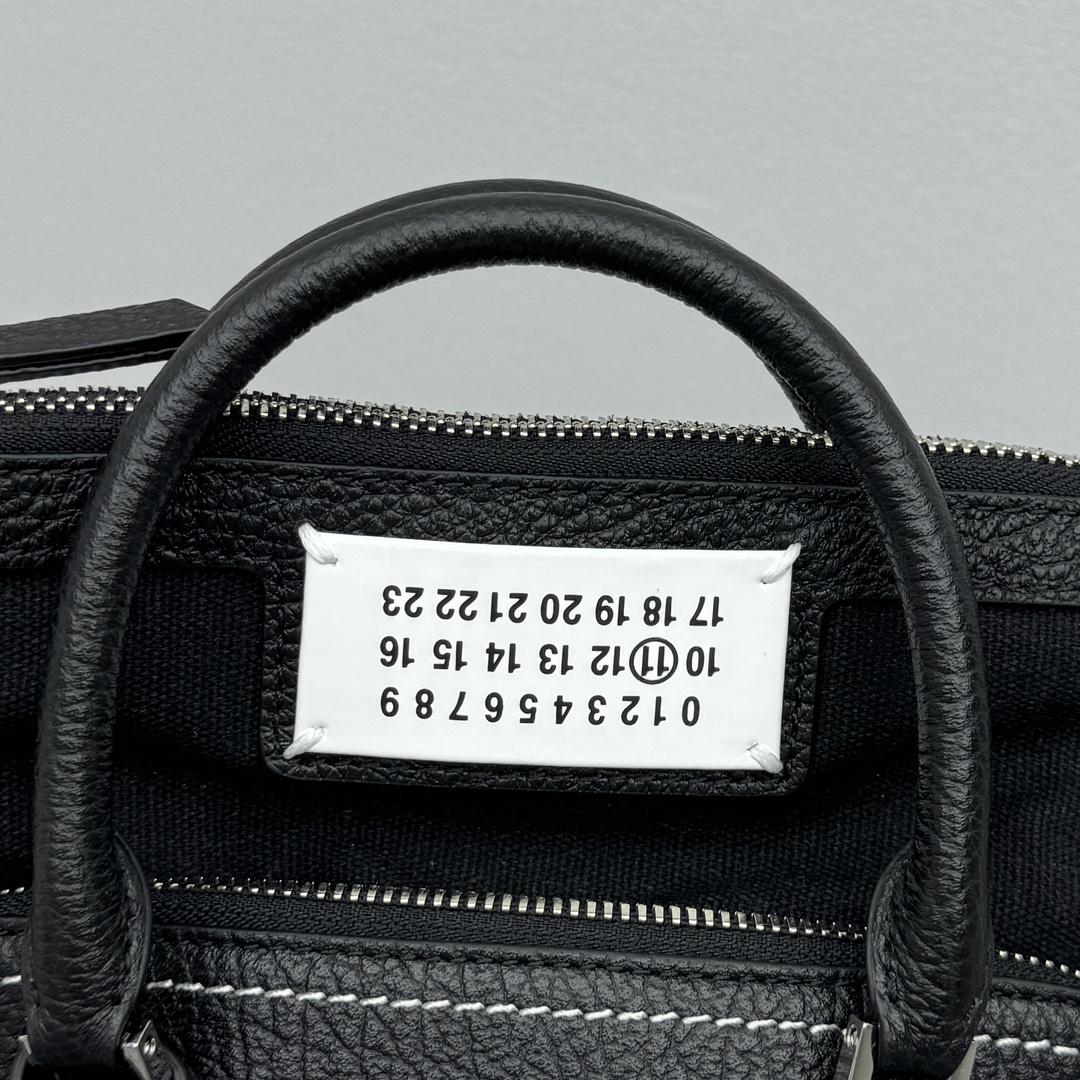 Maison Margiela Micro 5AC Classique Top-handle Bag （26x24x13cm） - DopestKickz