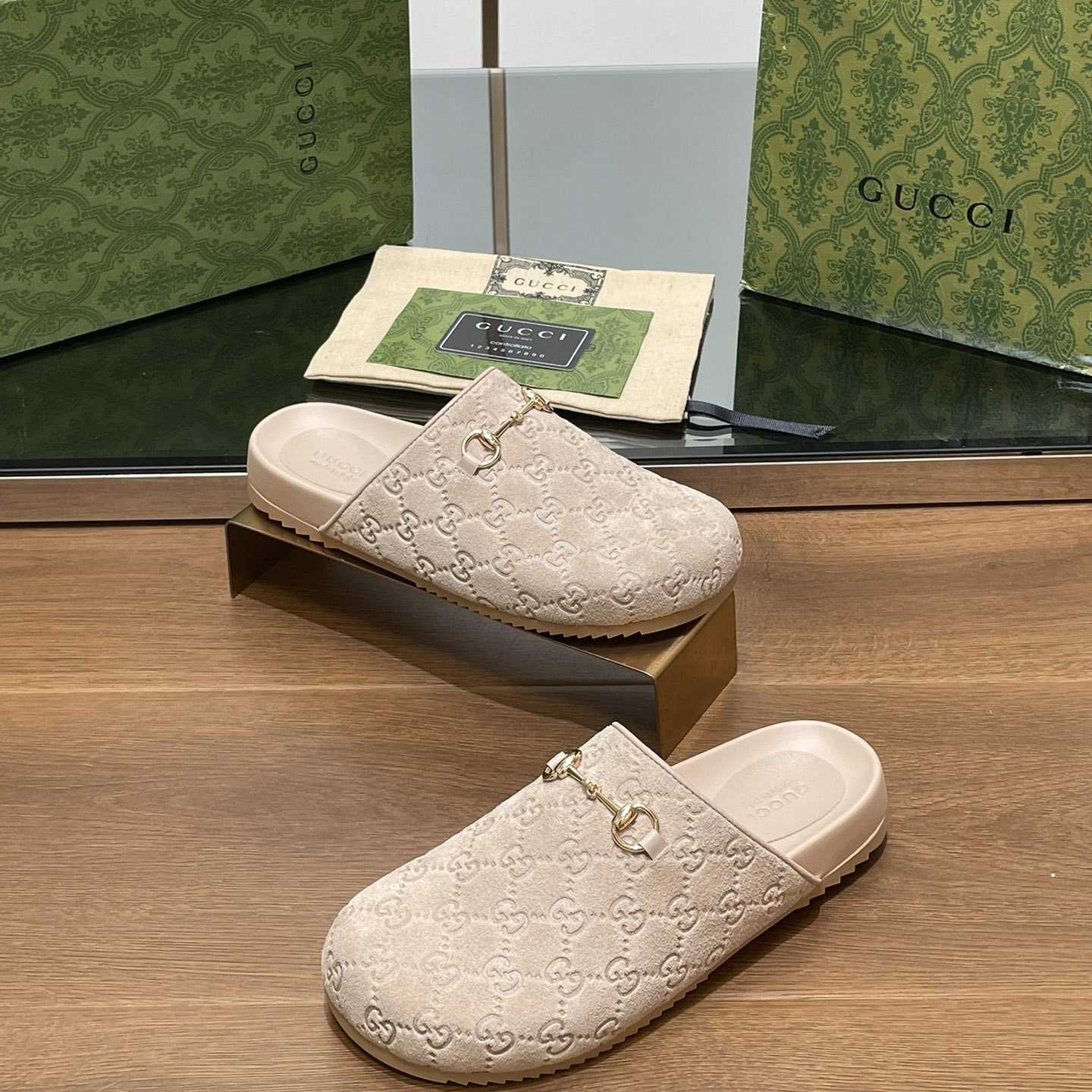 Gucci Women's Horsebit Slipper - DopestKickz