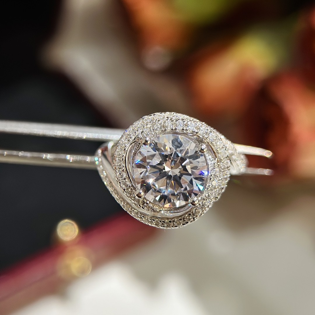 Cartier Ring - DopestKickz