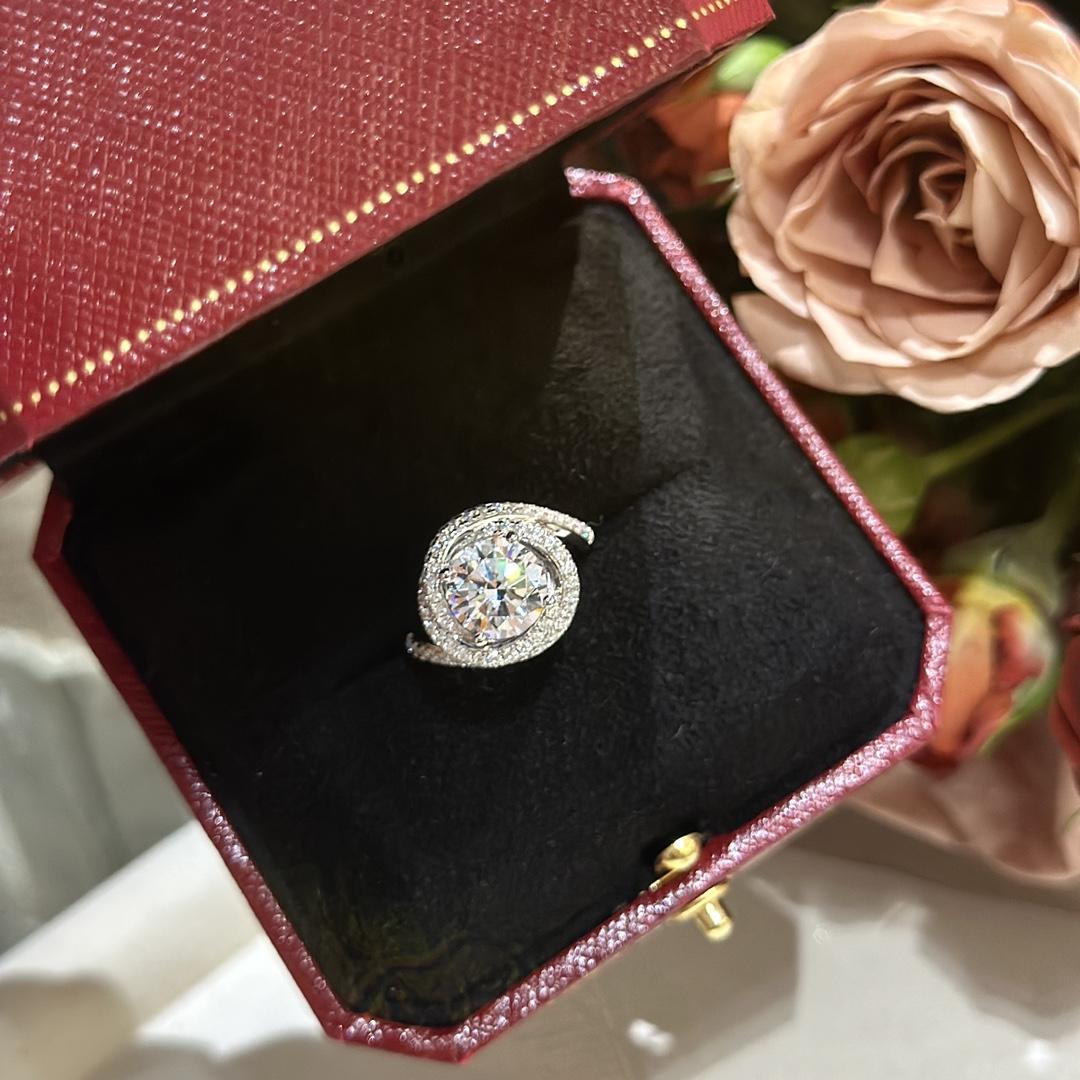 Cartier Ring - DopestKickz