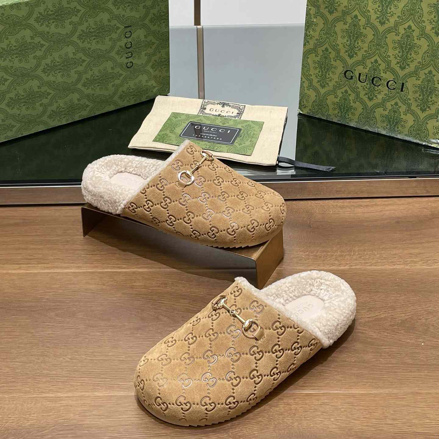 Gucci Women's Horsebit Mule - DopestKickz