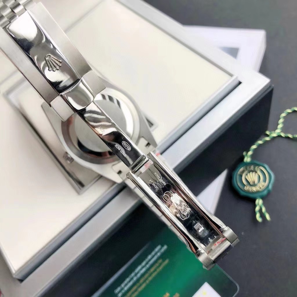 Rolex Datejust 41mm Watch - DopestKickz