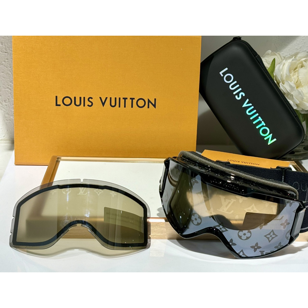 Louis Vuitton LV Snow Mask     - DopestKickz
