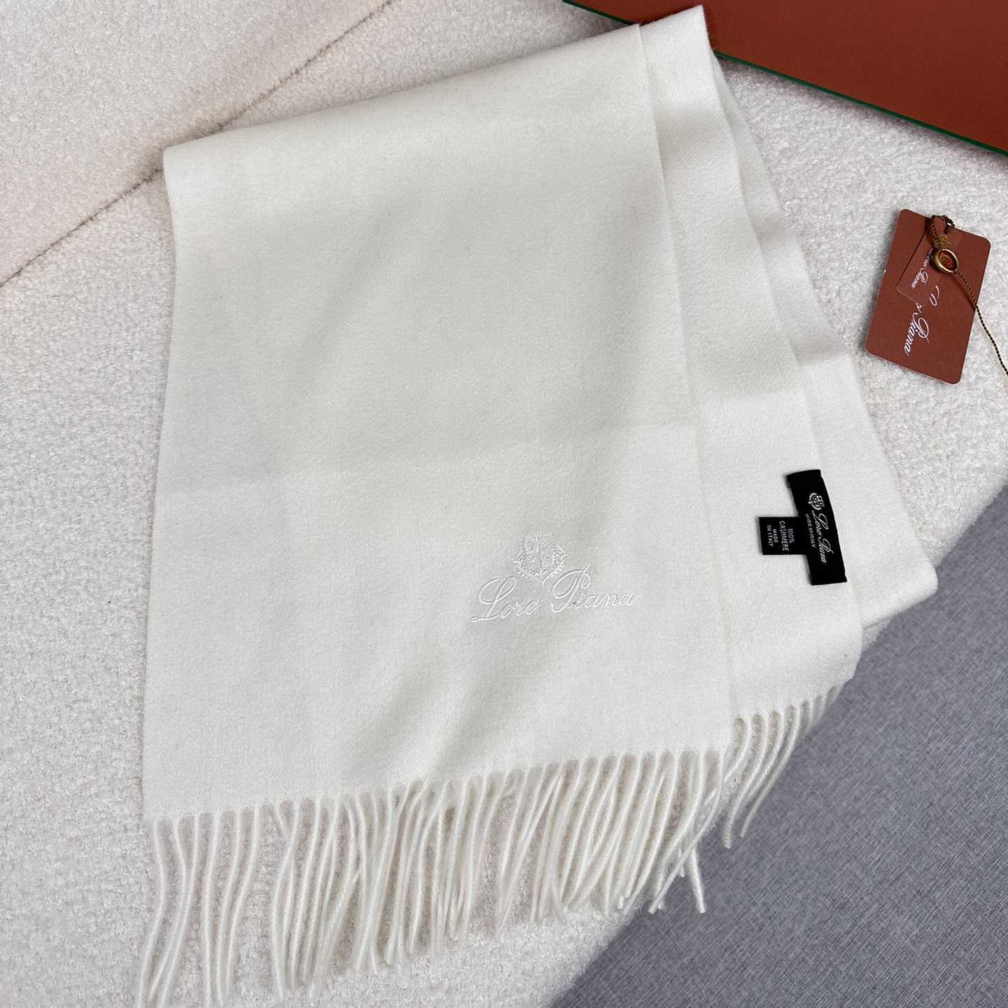 Loro Piana Grande Unita Scarf - DopestKickz