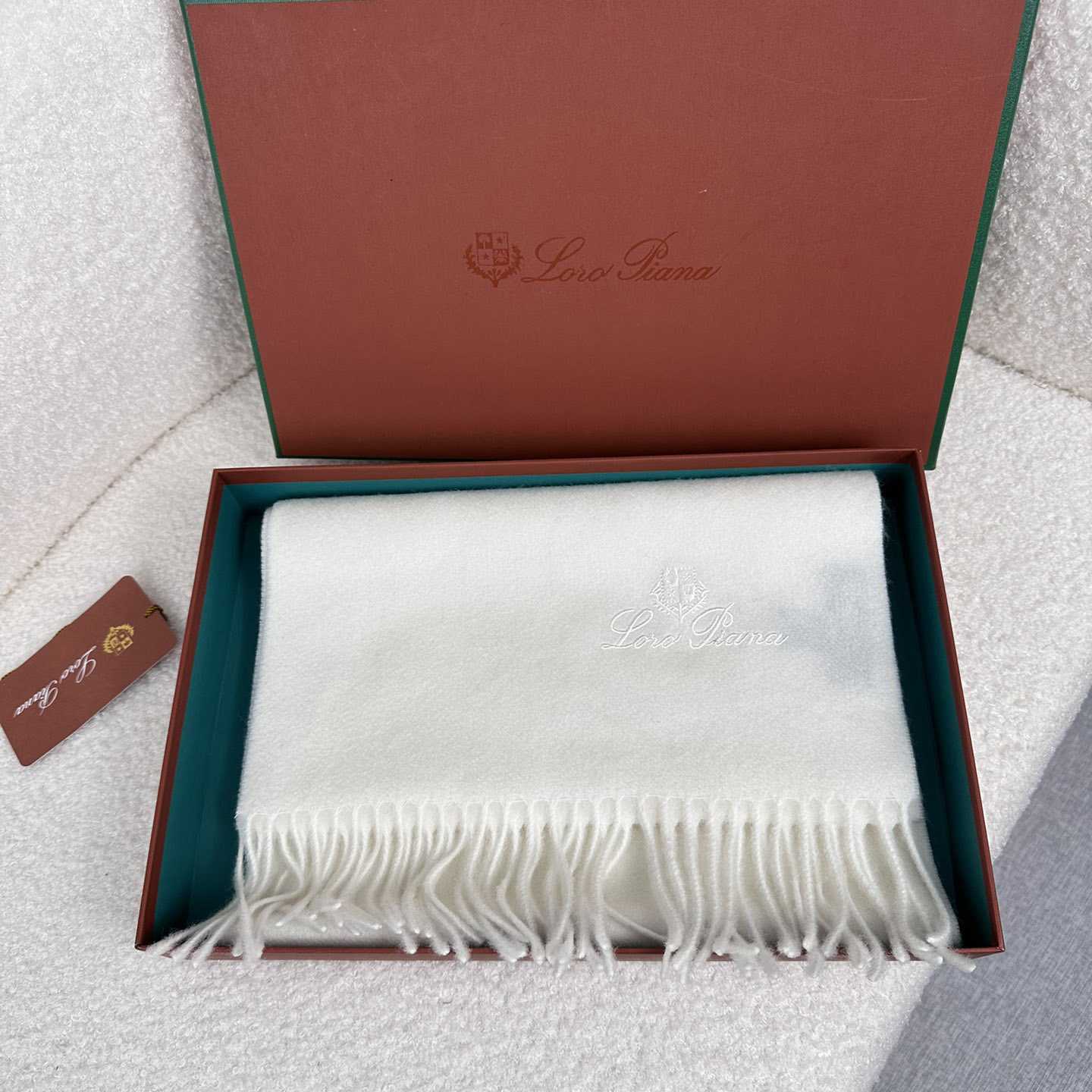 Loro Piana Grande Unita Scarf - DopestKickz