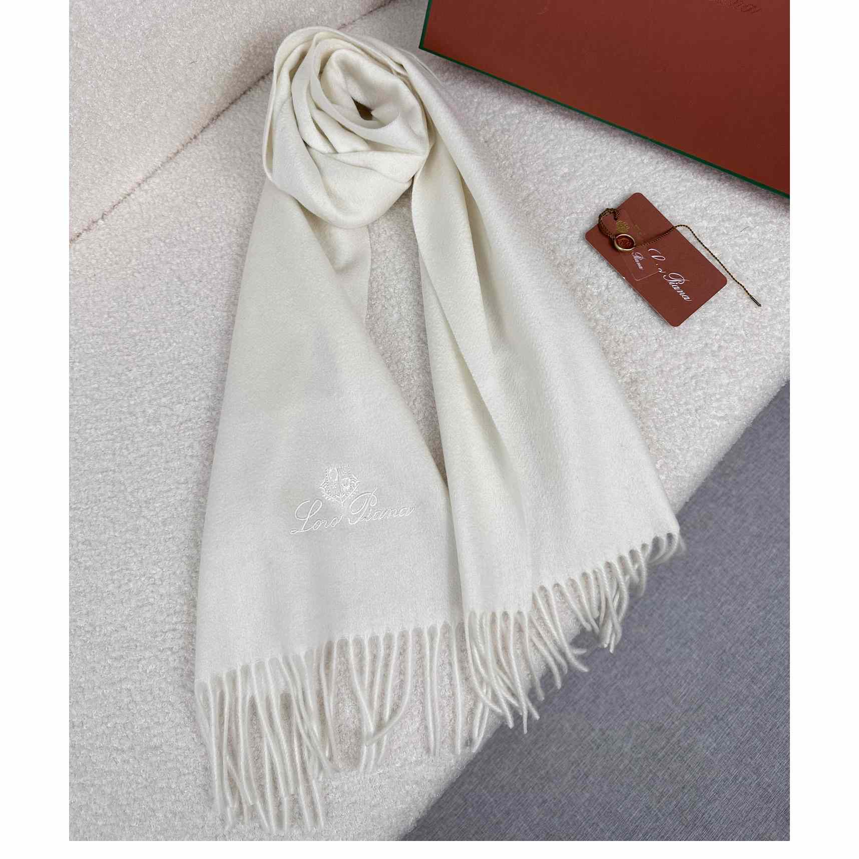 Loro Piana Grande Unita Scarf - DopestKickz