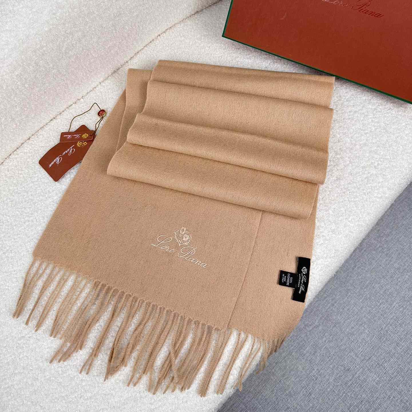 Loro Piana Grande Unita Scarf - DopestKickz
